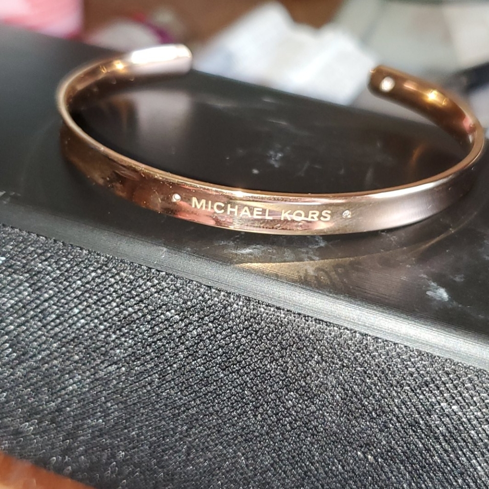 Gold michael kors bangle